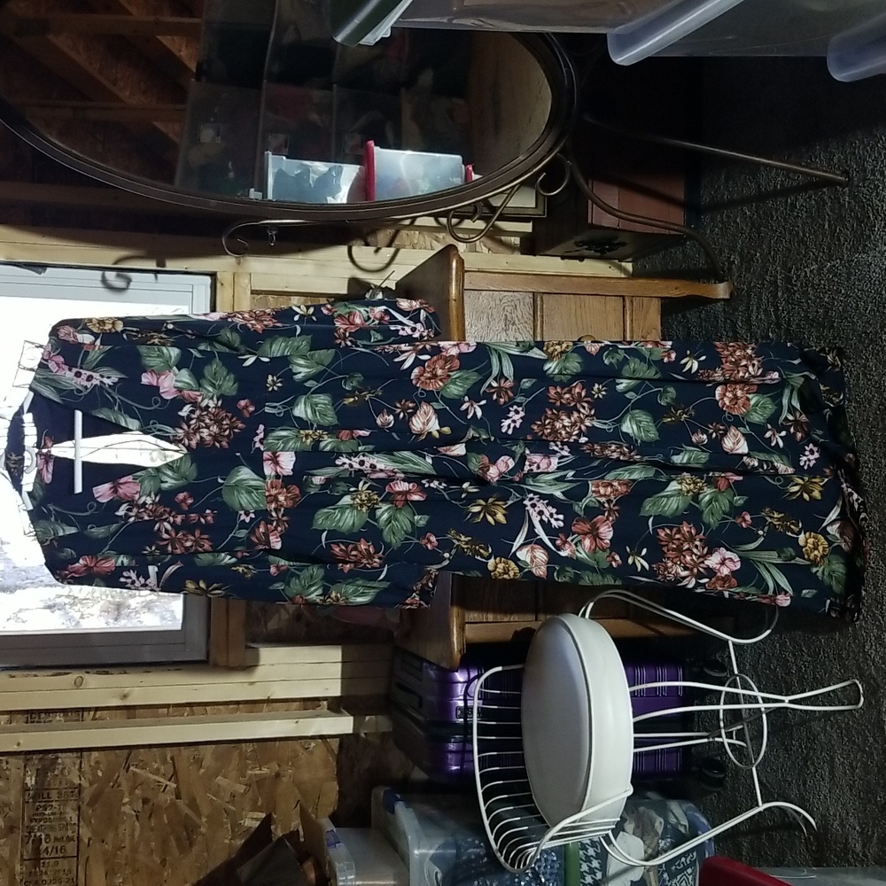 Gorgeous Haute Monde romper with attached long kimono. Size medium